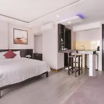 Vu Hotel & Apartment